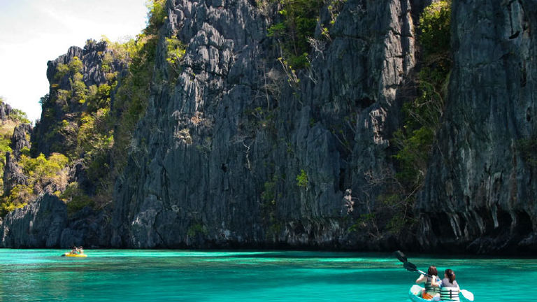 El Nido Resorts’ four locations each operate their own sewage treatment plant to ensure no raw sewage is expelled into the sea. // © 2017 iStock