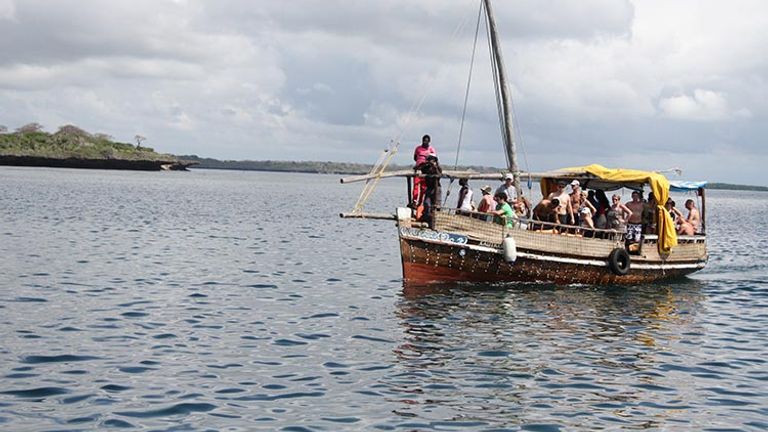 Go on a dhow excursion with Pilli Pipa for your last big Kenya adventure.  // © 2016 Megan Leader