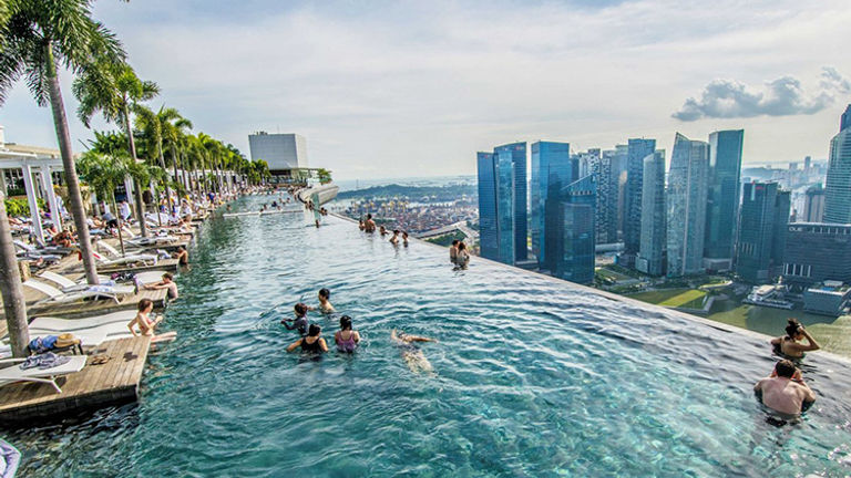 Jaw-Dropping Hotel Pools 2