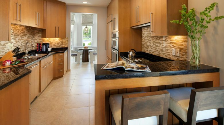 <b>Phoenician Residences Luxury Collection Room</b>. Images powered by <a href=_.html title="Leonardo Worldwide" target="_blank">Leonardo</a>.