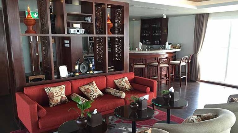 The Panorama Lounge is the main spot for socializing on Avalon Myanmar. // © 2016 Ken Shapiro