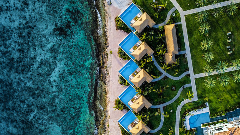 Travel advisor Jordana Izzo regularly shares travel deals from brands such as Sandals Resorts with clients via social media.