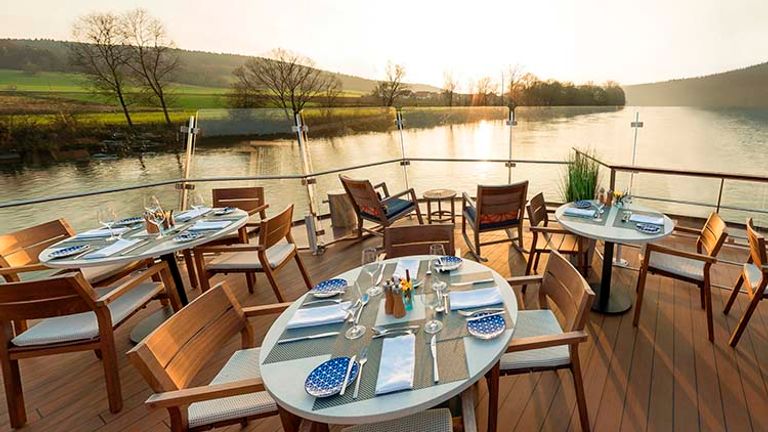 Viking River Cruises_Aquavit Terrace