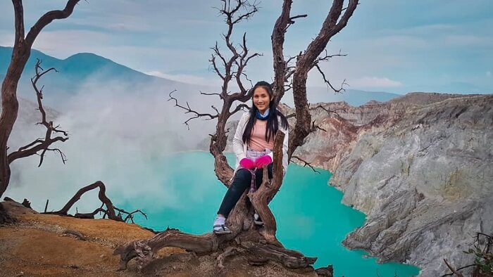 kawah ijen blue fire