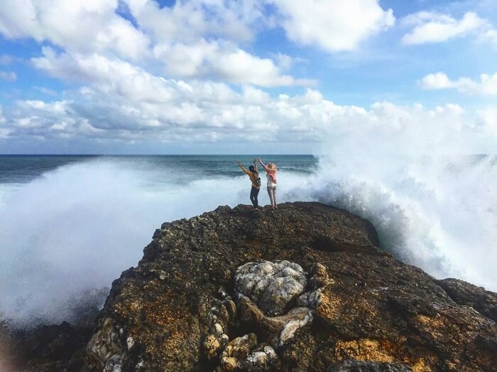 pantai jonggring saloko malang